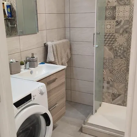 Trieste's House Deluxe Гостевой дом *